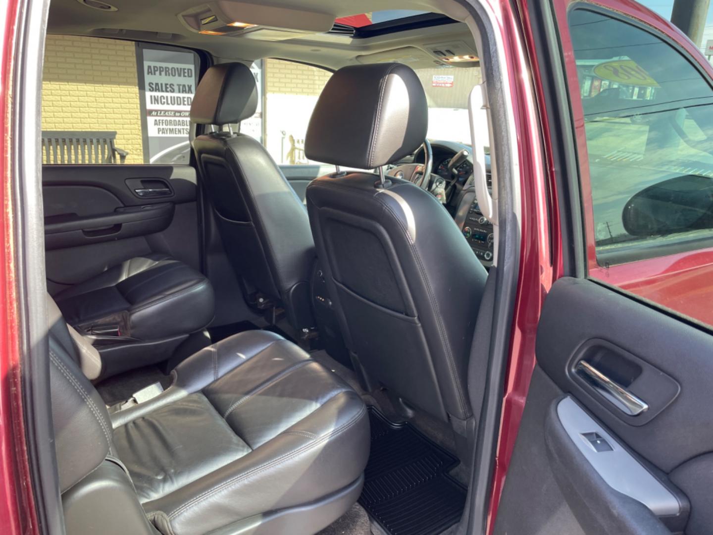 2008 Maroon Chevrolet Suburban 1500 (3GNFK16348G) with an V8, 5.3 Liter engine, Automatic, 4-Spd w/Overdrive transmission, located at 8008 Warden Rd, Sherwood, AR, 72120, (501) 801-6100, 34.830078, -92.186684 - Photo#9